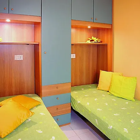 Pine Wood Daire
