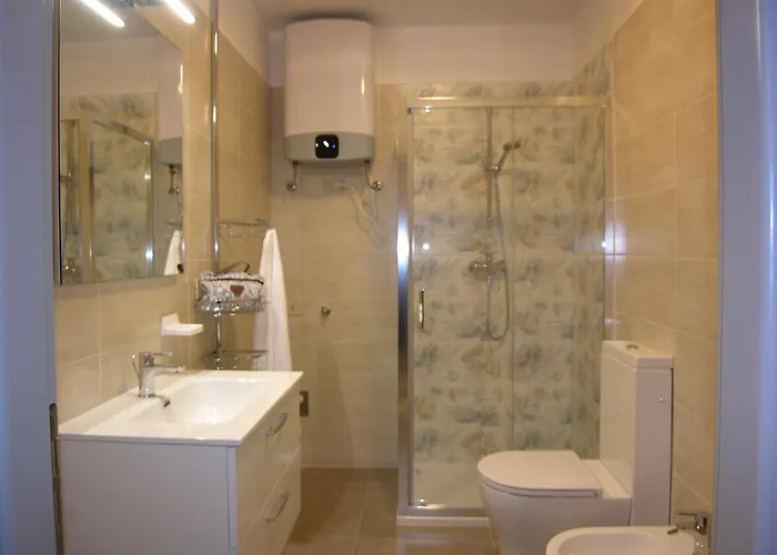 Pine Wood Апартаменти *