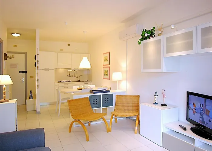 Apartment Pine Wood *