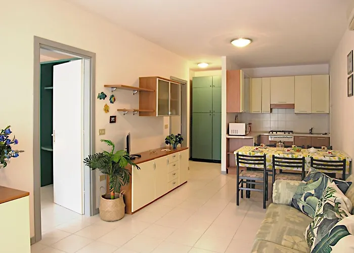 Apartment Pine Wood *