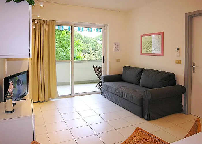 Pine Wood Apartment *