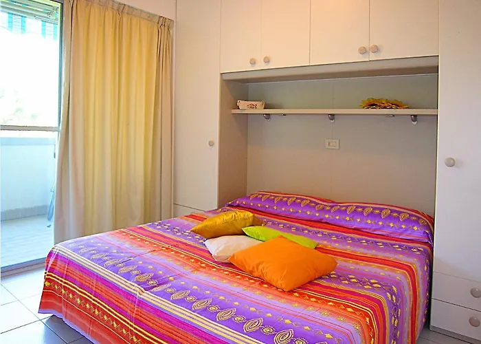 Apartment Pine Wood *