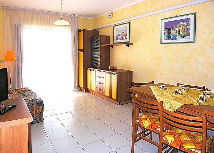 Pine Wood Apartment *